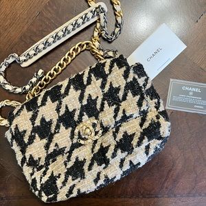 Chanel 19 Large Flap Tweed Handbag